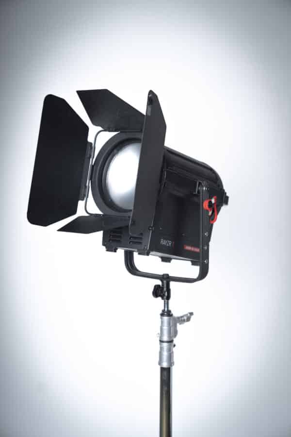 Rayzr 7 200 Tageslicht 7Inch LED Fresnel Licht Premium
